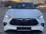 Toyota Highlander Luxe 2024 года за 39 050 000 тг. в Актобе – фото 2