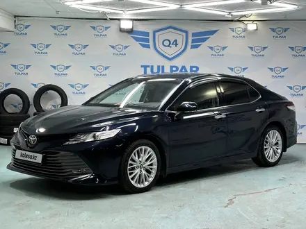 Toyota Camry 2020 года за 17 400 000 тг. в Астана – фото 4