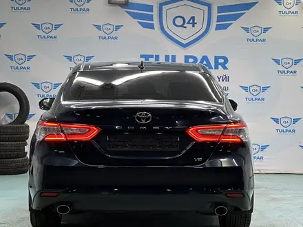 Toyota Camry 2020 года за 17 400 000 тг. в Астана – фото 3