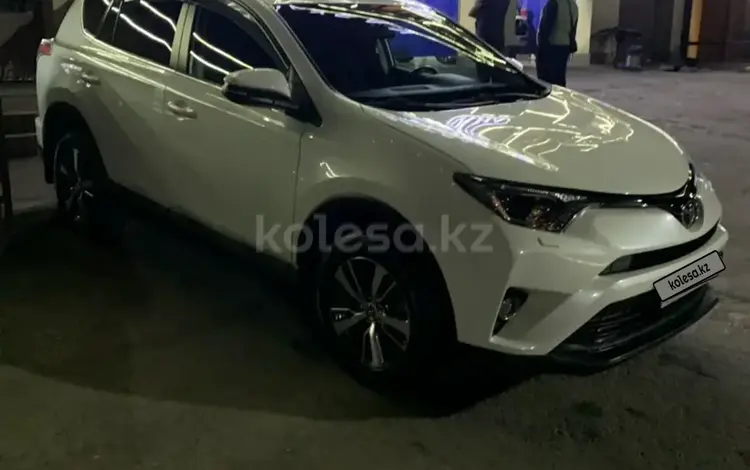 Toyota RAV4 2016 года за 12 500 000 тг. в Алматы