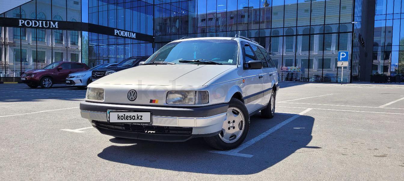 Volkswagen Passat 1993 г.