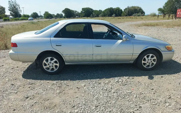 Toyota Camry 1999 годаfor3 200 000 тг. в Маканчи