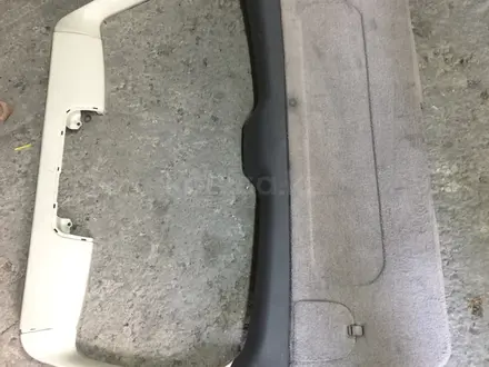 Обшивка крышки багажника B4 универсал, из Японии за 20 000 тг. в Алматы – фото 2