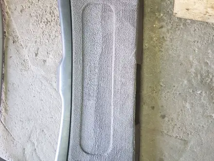 Обшивка крышки багажника B4 универсал, из Японии за 20 000 тг. в Алматы – фото 4