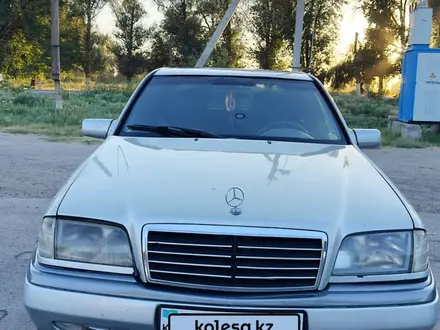 Mercedes-Benz C 180 1995 года за 1 587 349 тг. в Тараз