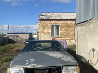 Audi 100, 1990