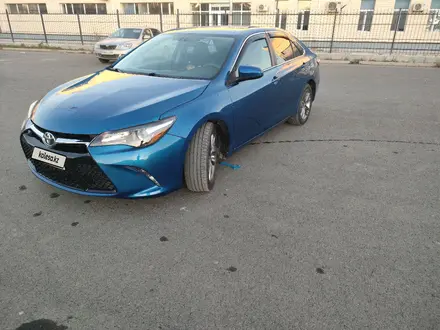 Toyota Camry 2017 года за 7 500 000 тг. в Атырау – фото 7