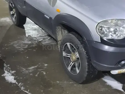 Chevrolet Niva 2015 года за 3 600 000 тг. в Павлодар – фото 11