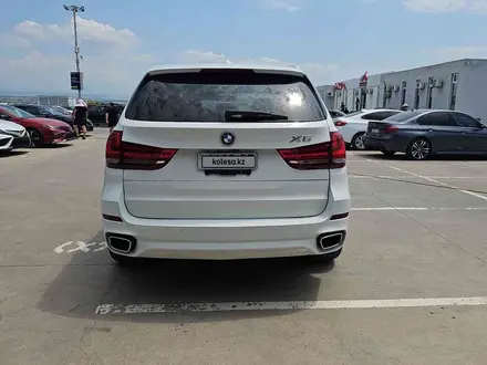 BMW X5 2017 года за 11 147 000 тг. в Алматы – фото 11