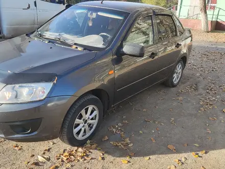 ВАЗ (Lada) Granta 2190 2015 годаүшін3 300 000 тг. в Экибастуз