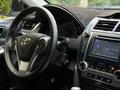 Toyota Camry 2014 года за 8 000 000 тг. в Алматы – фото 12