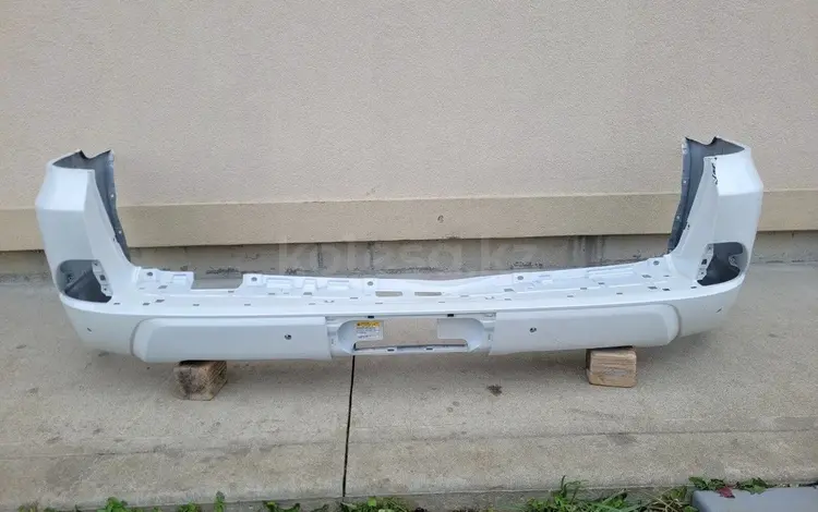 Задний бампер LX570 оригинал за 195 000 тг. в Алматы