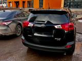 Toyota RAV4 2014 года за 11 500 000 тг. в Астана – фото 2