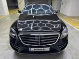 Mercedes-Benz S 560 2018 года за 35 000 000 тг. в Астана