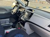 Toyota Sienna 2013 года за 7 000 000 тг. в Актобе – фото 3