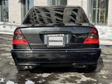Mercedes-Benz C 240 1998 года за 3 000 000 тг. в Караганда – фото 4