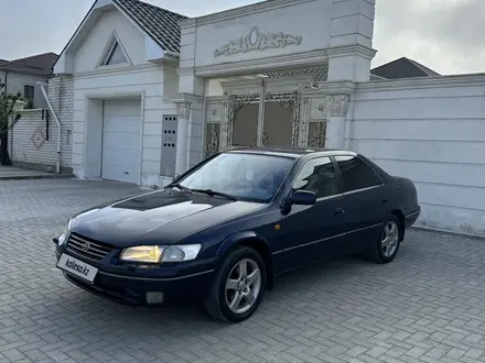 Toyota Camry 2000 года за 3 600 000 тг. в Актау