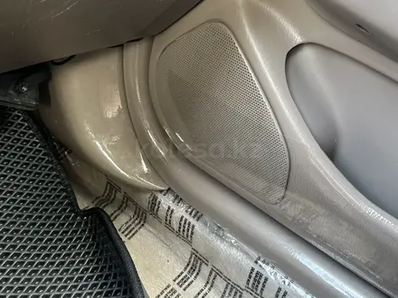 Toyota Camry 2000 года за 3 600 000 тг. в Актау – фото 6