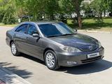 Toyota Camry 2003 годаүшін4 300 000 тг. в Семей – фото 2