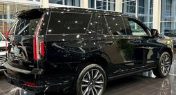 Cadillac Escalade Sport Platinum 2023 годаfor89 000 000 тг. в Актобе – фото 3