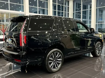 Cadillac Escalade Sport Platinum 2023 года за 89 000 000 тг. в Актобе – фото 3