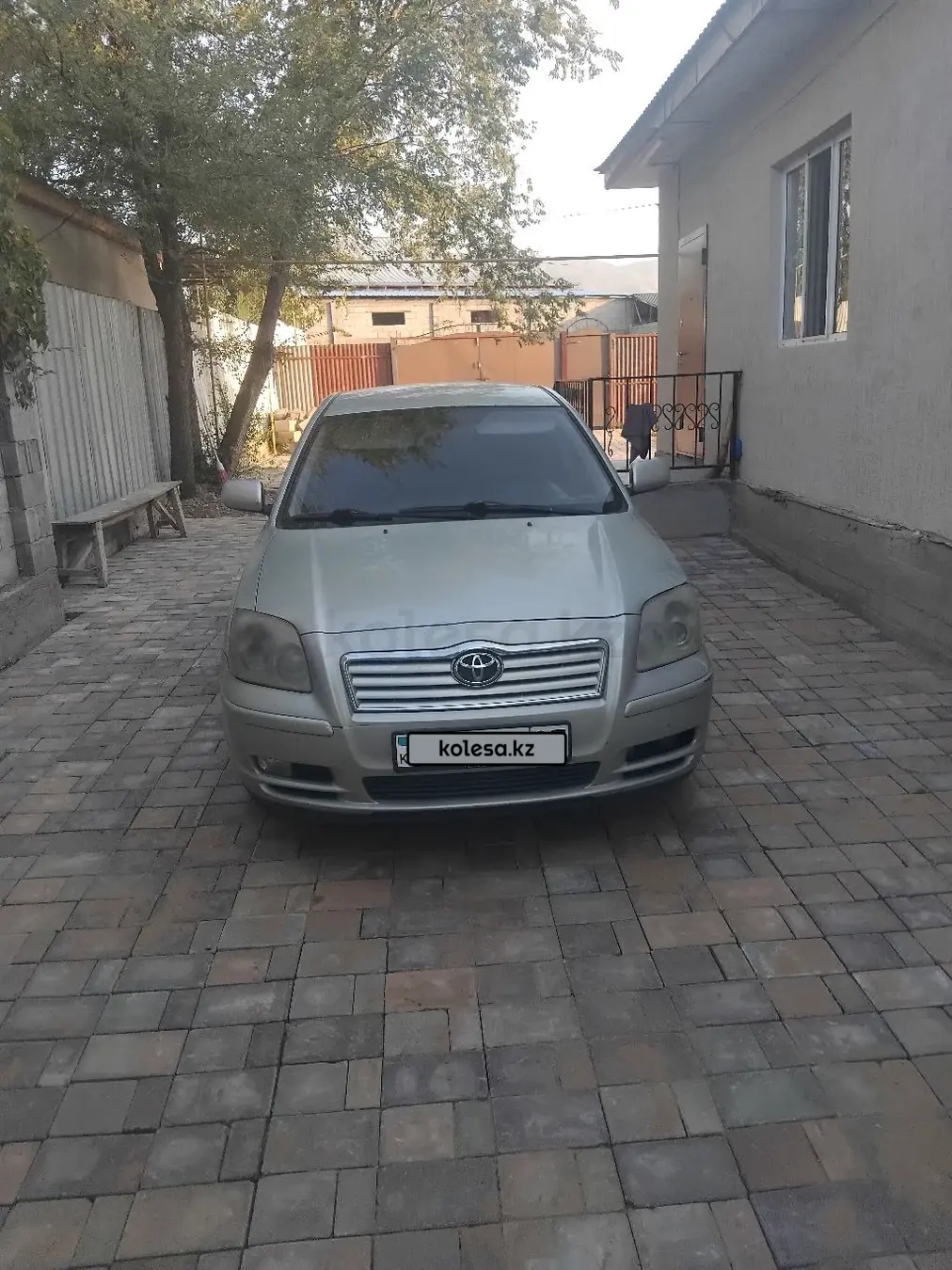 Toyota Avensis, 2003