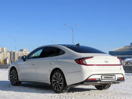 Hyundai Sonata 2020 года за 12 500 000 тг. в Астана – фото 3