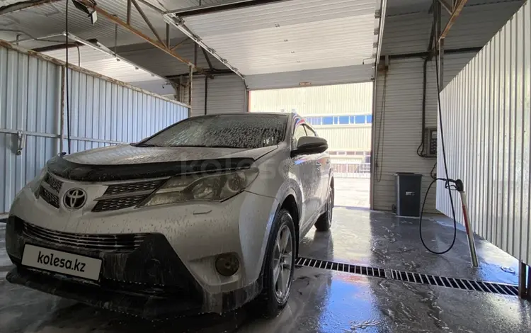 Toyota RAV4 2014 года за 10 000 000 тг. в Караганда