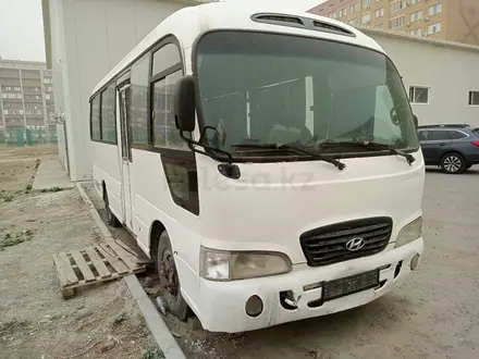 Hyundai  Country 2004 года за 750 000 тг. в Атырау – фото 2