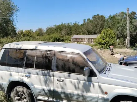 Mitsubishi Pajero 1993 года за 2 100 000 тг. в Актобе – фото 2