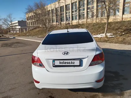 Hyundai Accent 2013 года за 3 500 000 тг. в Степногорск – фото 2