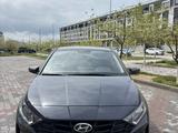 Hyundai i20 2023 года за 8 200 000 тг. в Актау – фото 3