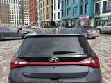 Hyundai i20 2023 года за 8 200 000 тг. в Актау – фото 5