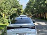 Hyundai Elantra 2023 года за 10 500 000 тг. в Алматы – фото 3