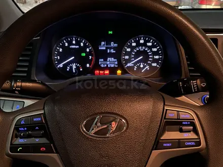 Hyundai Elantra 2016 года за 8 100 000 тг. в Алматы – фото 16