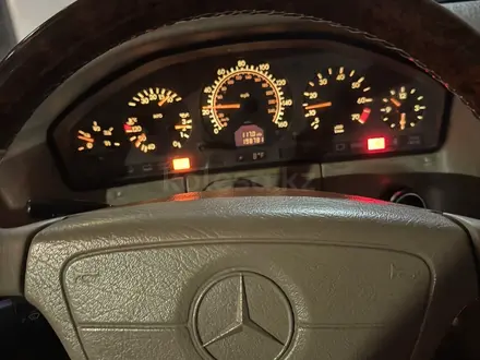 Mercedes-Benz S 320 1997 года за 3 000 000 тг. в Астана – фото 4