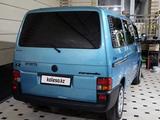 Volkswagen Caravelle 1995 года за 6 100 000 тг. в Шымкент – фото 4