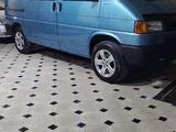 Volkswagen Caravelle 1995 года за 6 100 000 тг. в Шымкент – фото 5