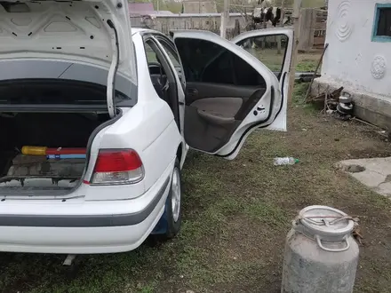 Nissan Sunny 2000 года за 2 600 000 тг. в Усть-Каменогорск – фото 13