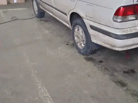 Nissan Sunny 2000 года за 2 600 000 тг. в Усть-Каменогорск – фото 16