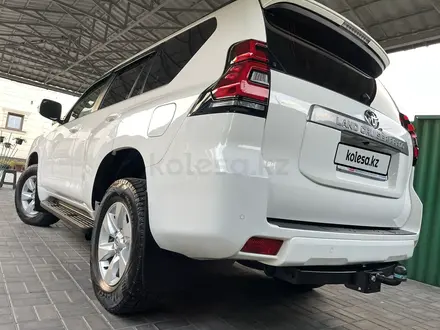 Toyota Land Cruiser Prado 2020 года за 23 850 000 тг. в Алматы – фото 18