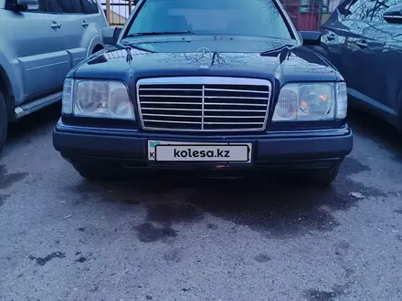 Mercedes-Benz E 220 1994 года за 1 300 000 тг. в Алматы – фото 10