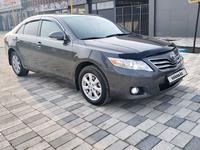 Toyota Camry 2010 года за 7 800 000 тг. в Шымкент