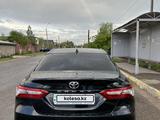 Toyota Camry 2018 года за 13 500 000 тг. в Тараз