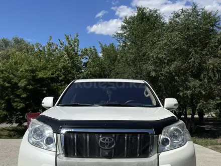 Toyota Land Cruiser Prado 2011 года за 16 200 000 тг. в Семей