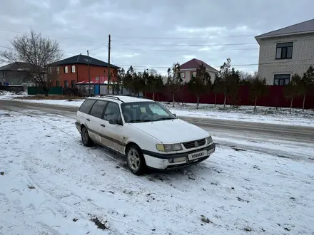 Volkswagen Passat 1994 года за 1 700 000 тг. в Актобе – фото 4