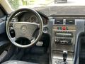 Mercedes-Benz E 320 1998 года за 3 700 000 тг. в Алматы – фото 20