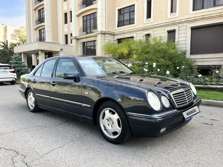 Mercedes-Benz E 320 1998 года за 3 700 000 тг. в Алматы – фото 27