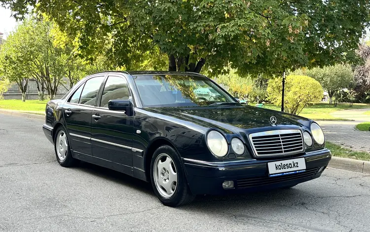 Mercedes-Benz E 320 1998 года за 3 700 000 тг. в Алматы