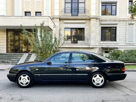 Mercedes-Benz E 320 1998 года за 3 700 000 тг. в Алматы – фото 5